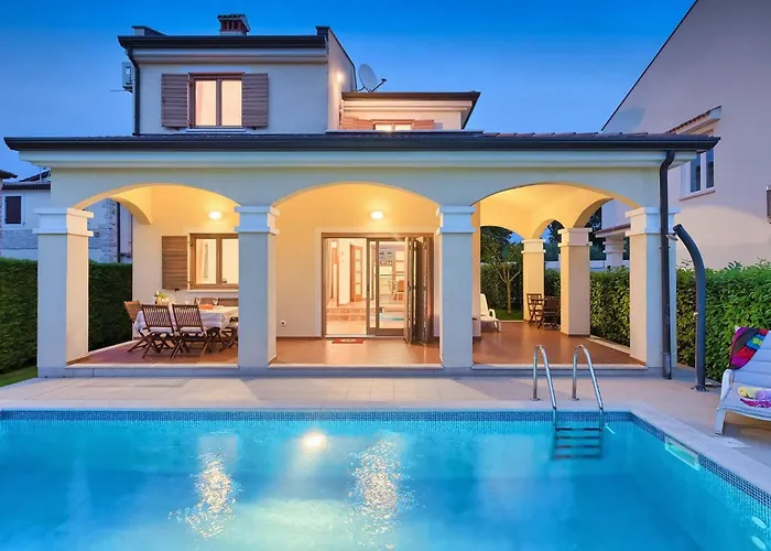 Roza Vikendica Porec